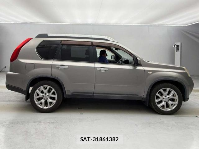 Nissan X-TRAIL 2011-09 8278977-7