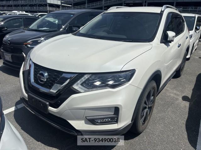 Nissan X-TRAIL 2017-08 8278991-0