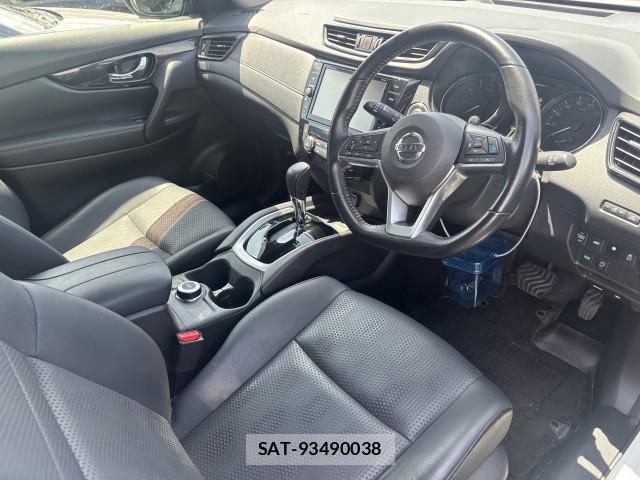 Nissan X-TRAIL 2017-08 8278991-7