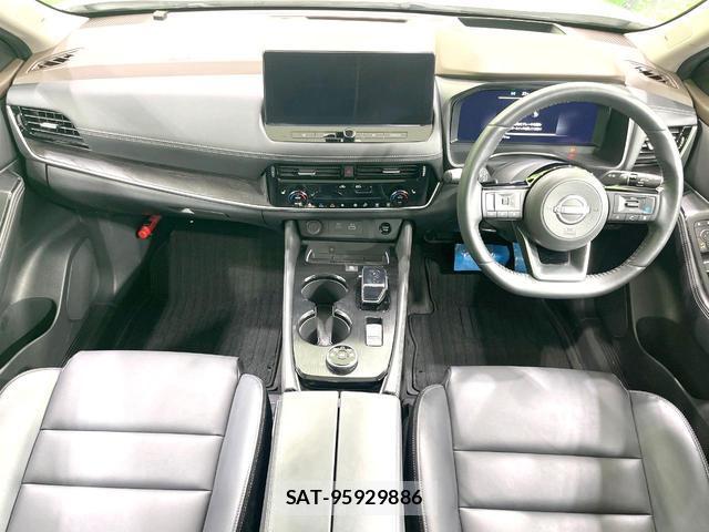 Nissan X-TRAIL 2023-08 8279263-1
