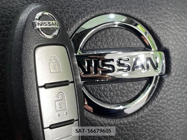 Nissan X-TRAIL 2014-04 8279406-8