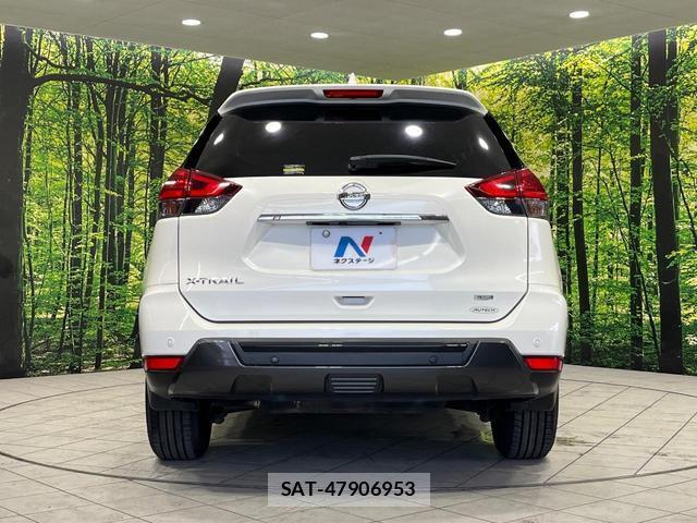 Nissan X-TRAIL 2018-03 8280119-5