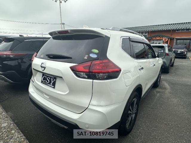 Nissan X-TRAIL 2018-12 8280308-1