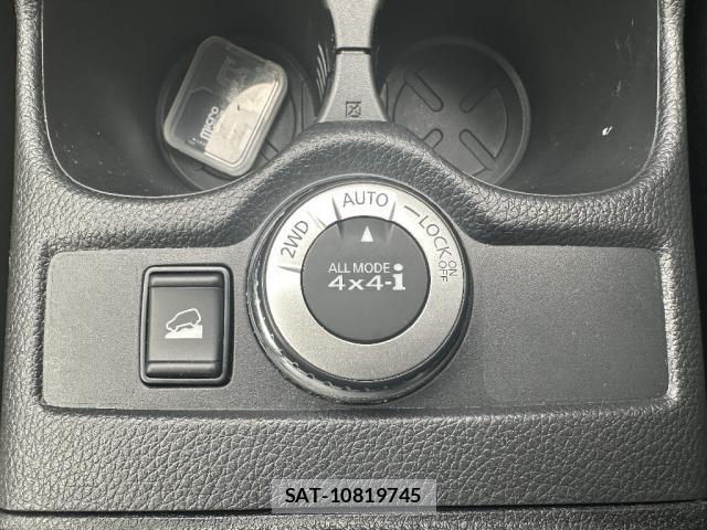 Nissan X-TRAIL 2018-12 8280308-13