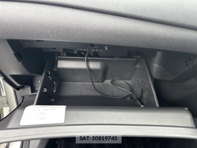 Nissan X-TRAIL 2018-12 8280308-15