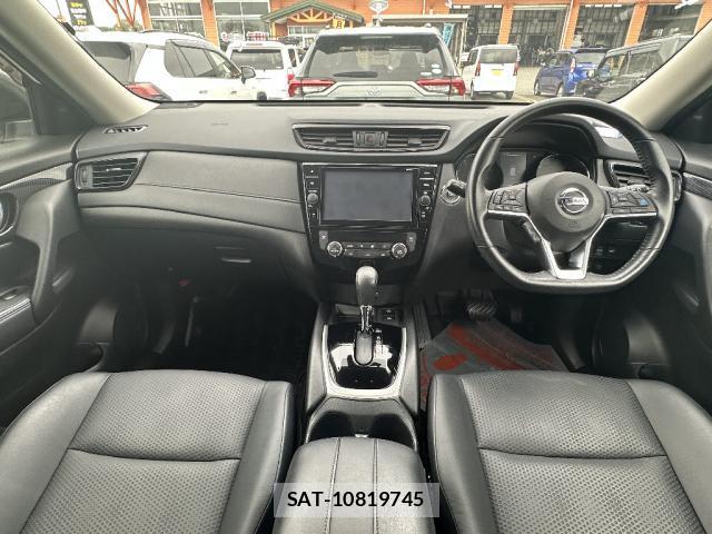 Nissan X-TRAIL 2018-12 8280308-2