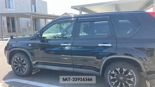 Nissan X-TRAIL 2013-03 8280638-10