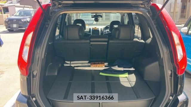 Nissan X-TRAIL 2013-03 8280638-17