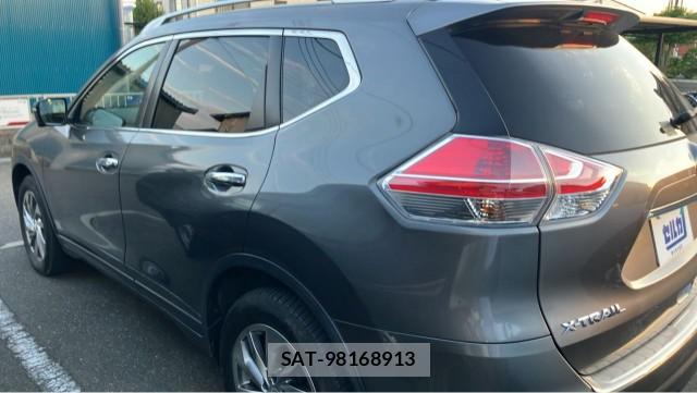 Nissan X-TRAIL 2017-05 8280927-10