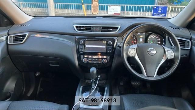 Nissan X-TRAIL 2017-05 8280927-2
