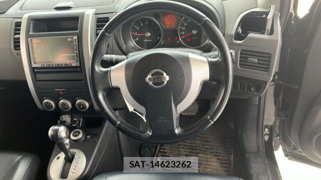Nissan X-TRAIL 2007-11 8281096-16