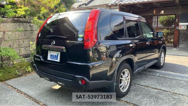 Nissan X-TRAIL 2010-03 8281138-12