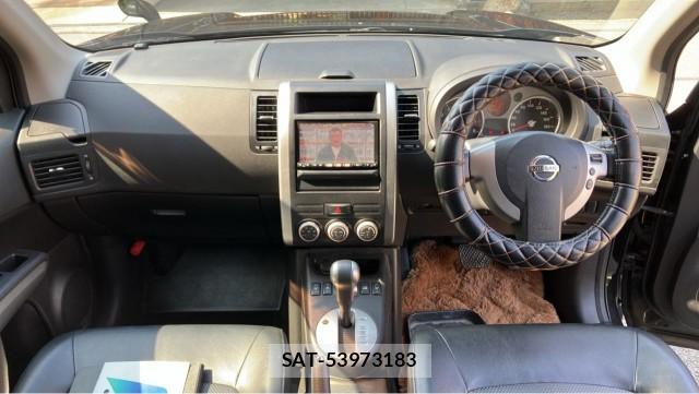 Nissan X-TRAIL 2010-03 8281138-2