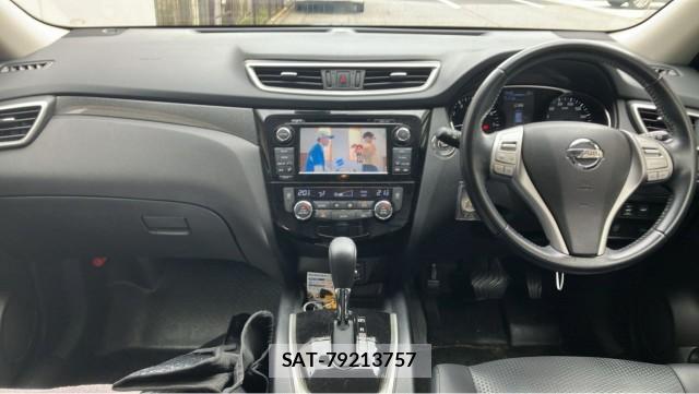 Nissan X-TRAIL 2016-03 8281343-2