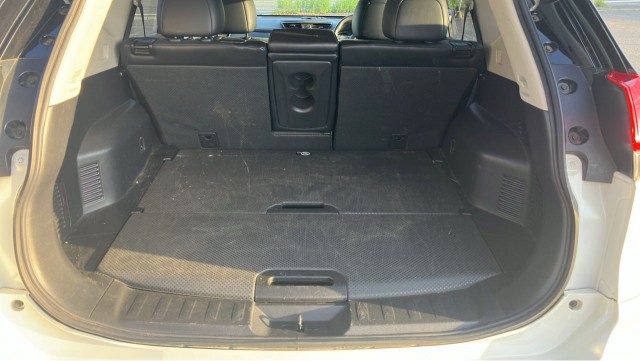 Nissan X-TRAIL 2019-03 8281657-17