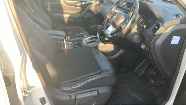 Nissan X-TRAIL 2019-03 8281657-5