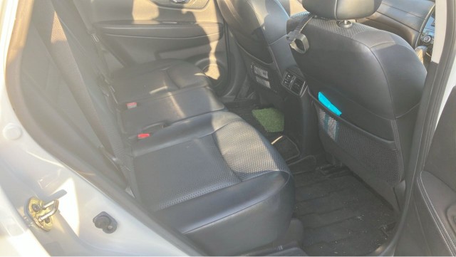 Nissan X-TRAIL 2019-03 8281657-6