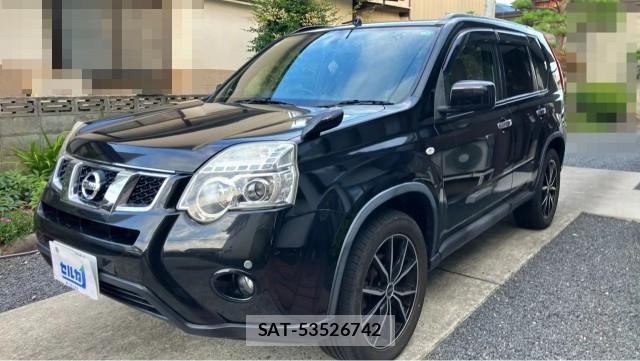 Nissan X-TRAIL 2013-09 8281676-10