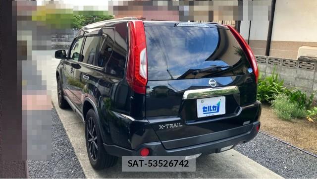 Nissan X-TRAIL 2013-09 8281676-13