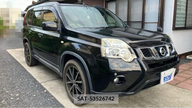 Nissan X-TRAIL 2013-09 8281676-3