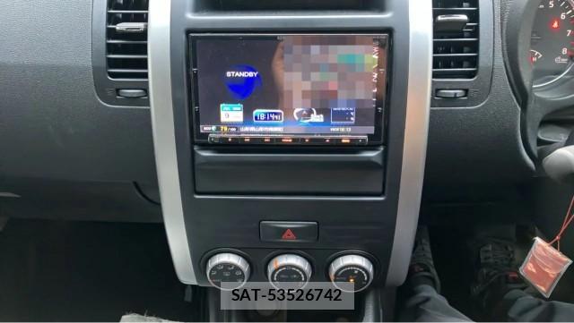 Nissan X-TRAIL 2013-09 8281676-4