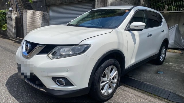 Nissan X-TRAIL 2014-03 8281767-0