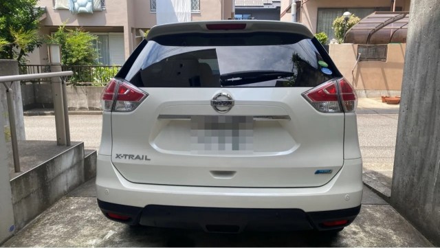 Nissan X-TRAIL 2014-03 8281767-1