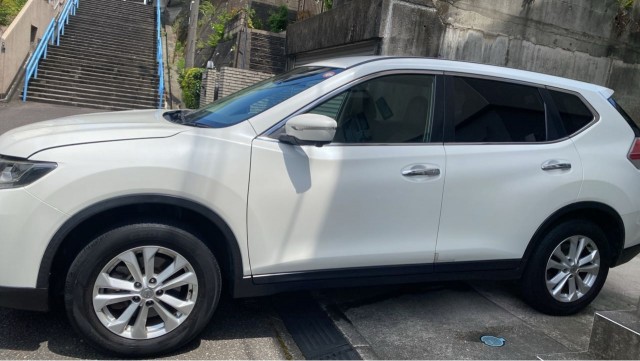Nissan X-TRAIL 2014-03 8281767-10