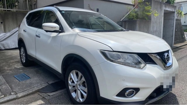 Nissan X-TRAIL 2014-03 8281767-11