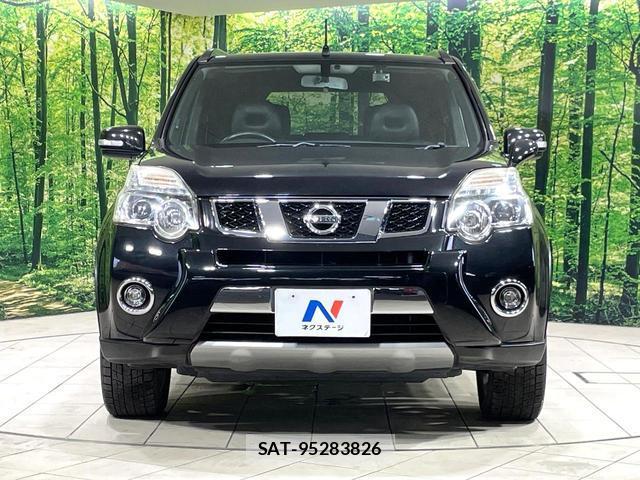 Nissan X-TRAIL 2013-10 8281803-13