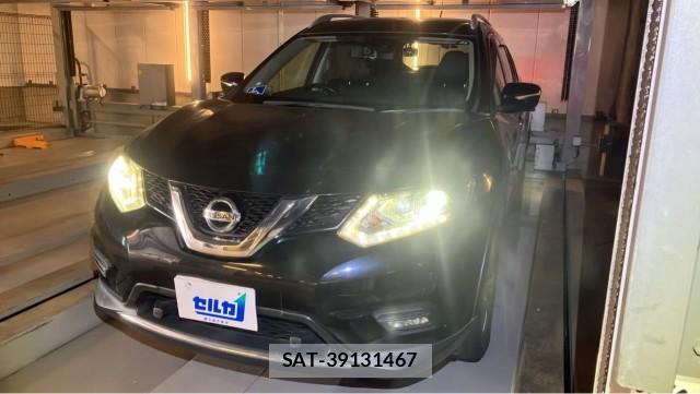 Nissan X-TRAIL 2015-07 8281953-0
