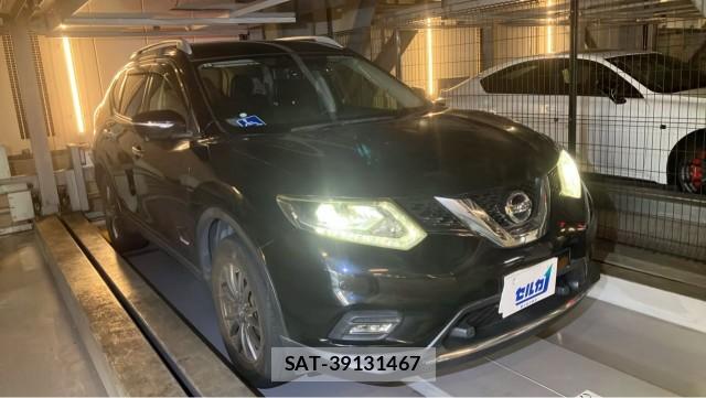 Nissan X-TRAIL 2015-07 8281953-11