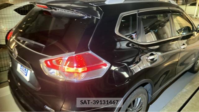 Nissan X-TRAIL 2015-07 8281953-12