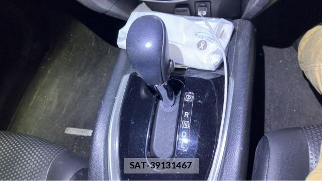Nissan X-TRAIL 2015-07 8281953-14