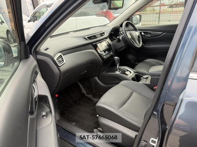 Nissan X-TRAIL 2014-12 8282684-13