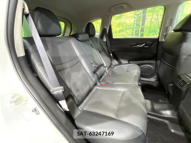Nissan X-TRAIL 2019-02 8282775-8