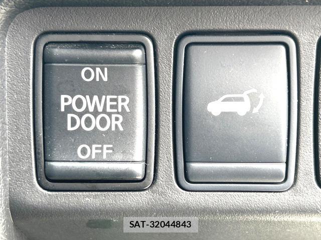 Nissan X-TRAIL 2018-10 8283166-6
