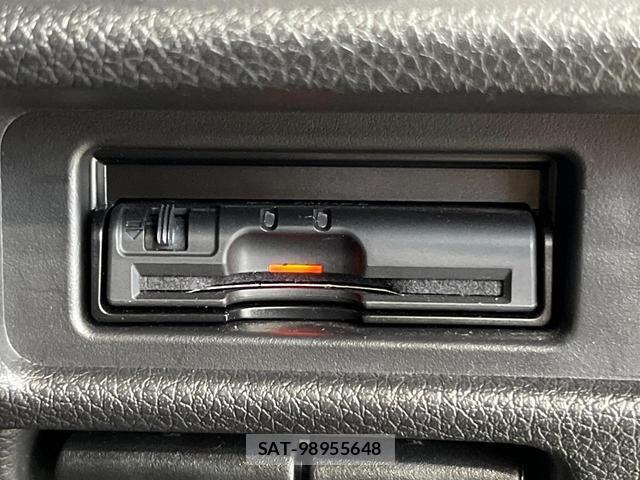 Nissan X-TRAIL 2014-03 8283654-6