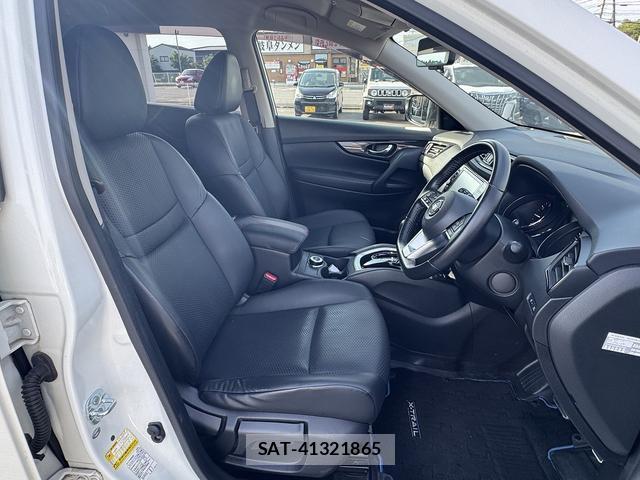 Nissan X-TRAIL 2018-05 8283700-14