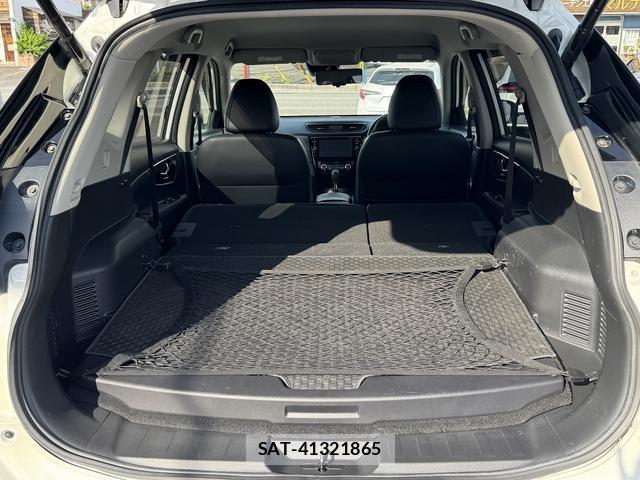 Nissan X-TRAIL 2018-05 8283700-16