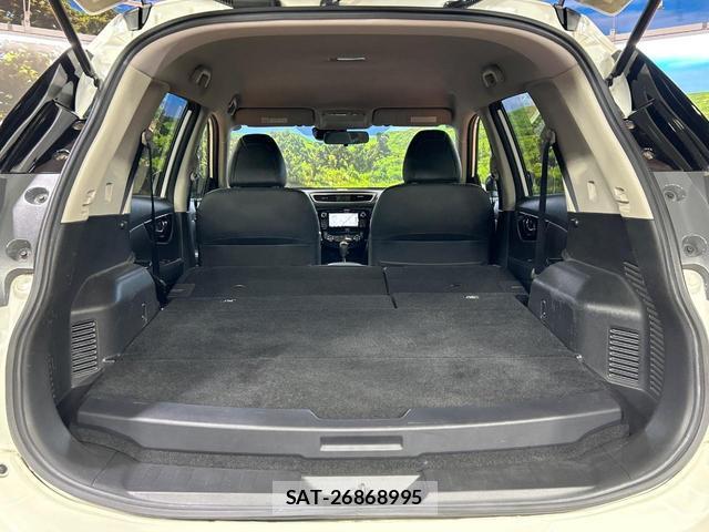 Nissan X-TRAIL 2016-01 8283816-9