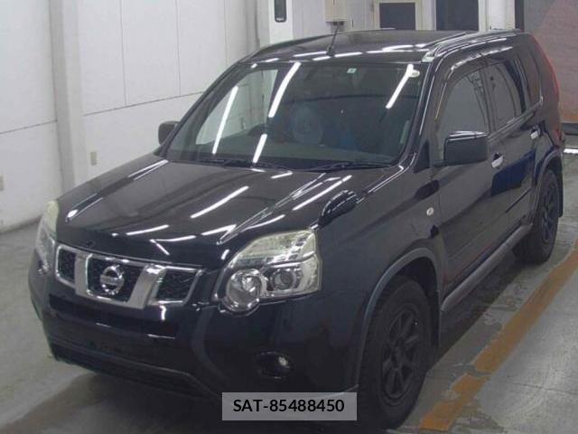 Nissan X-TRAIL 2011-08 8283860-1