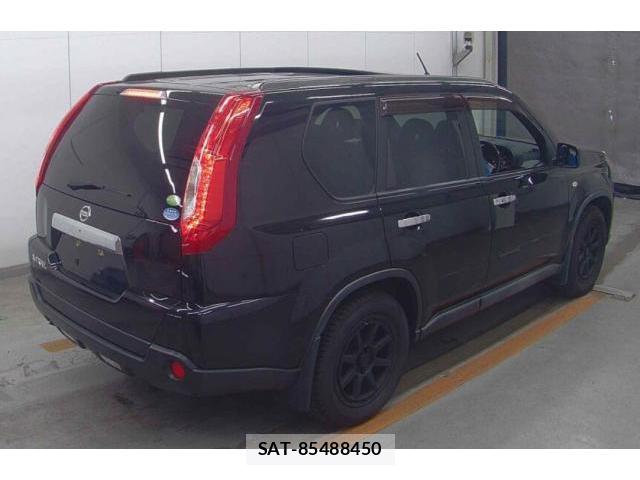 Nissan X-TRAIL 2011-08 8283860-2