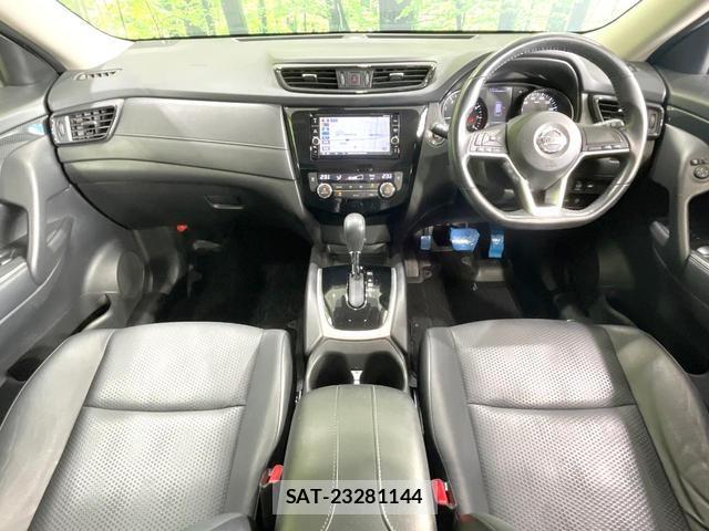 Nissan X-TRAIL 2018-05 8284489-1