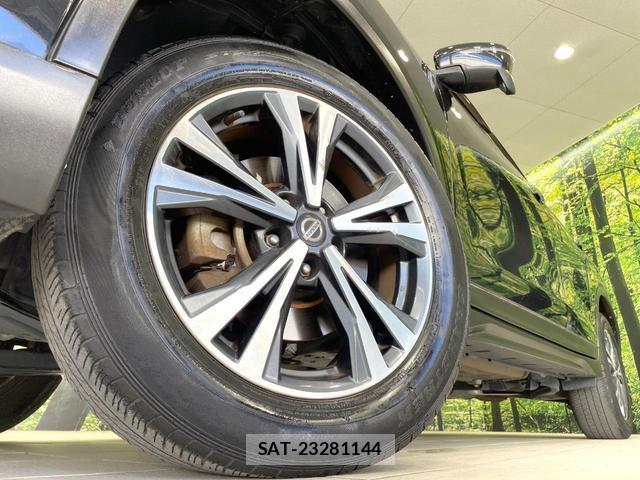 Nissan X-TRAIL 2018-05 8284489-13
