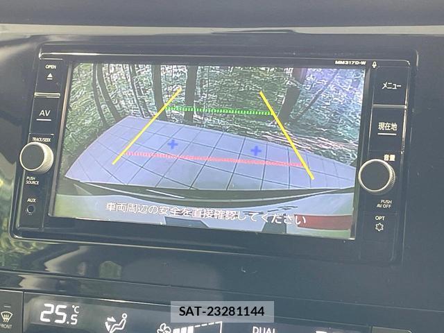 Nissan X-TRAIL 2018-05 8284489-3