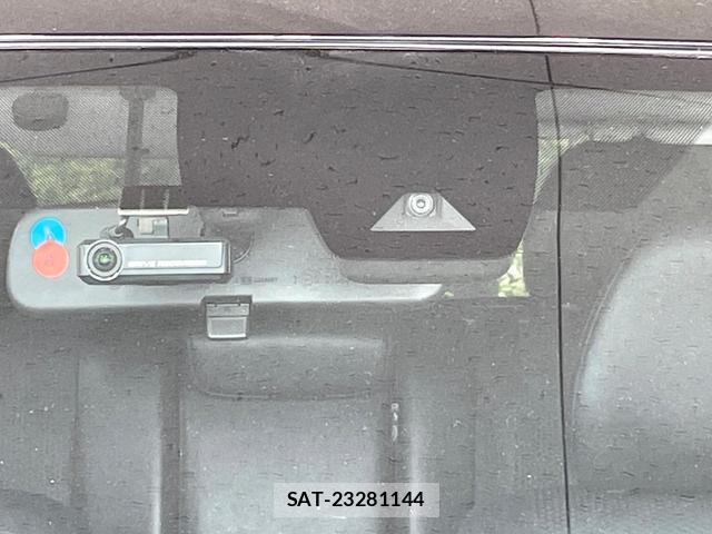 Nissan X-TRAIL 2018-05 8284489-4