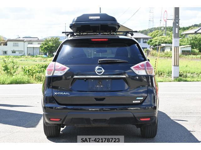 Nissan X-TRAIL 2014-12 8285293-9