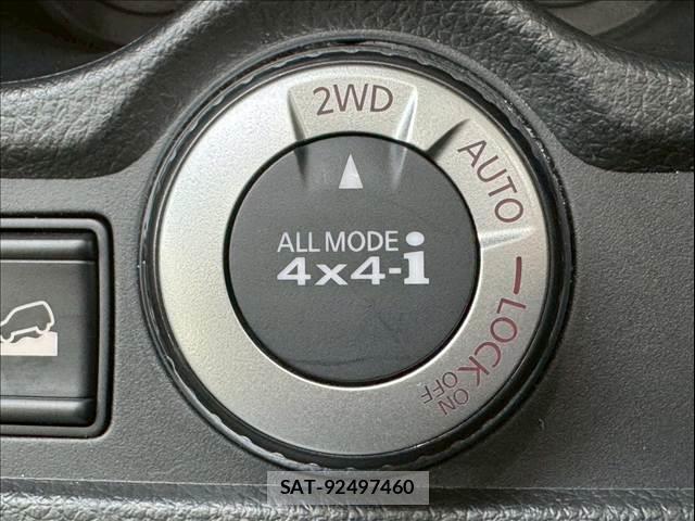 Nissan X-TRAIL 2015-11 8285777-6