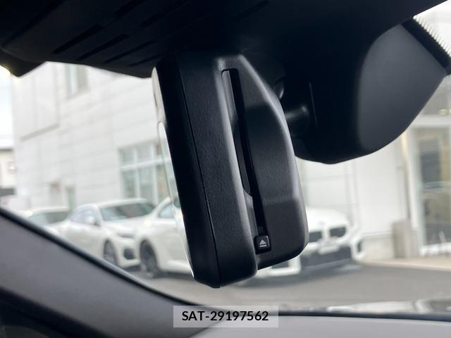Bmw X6 2025-09 8285495-16